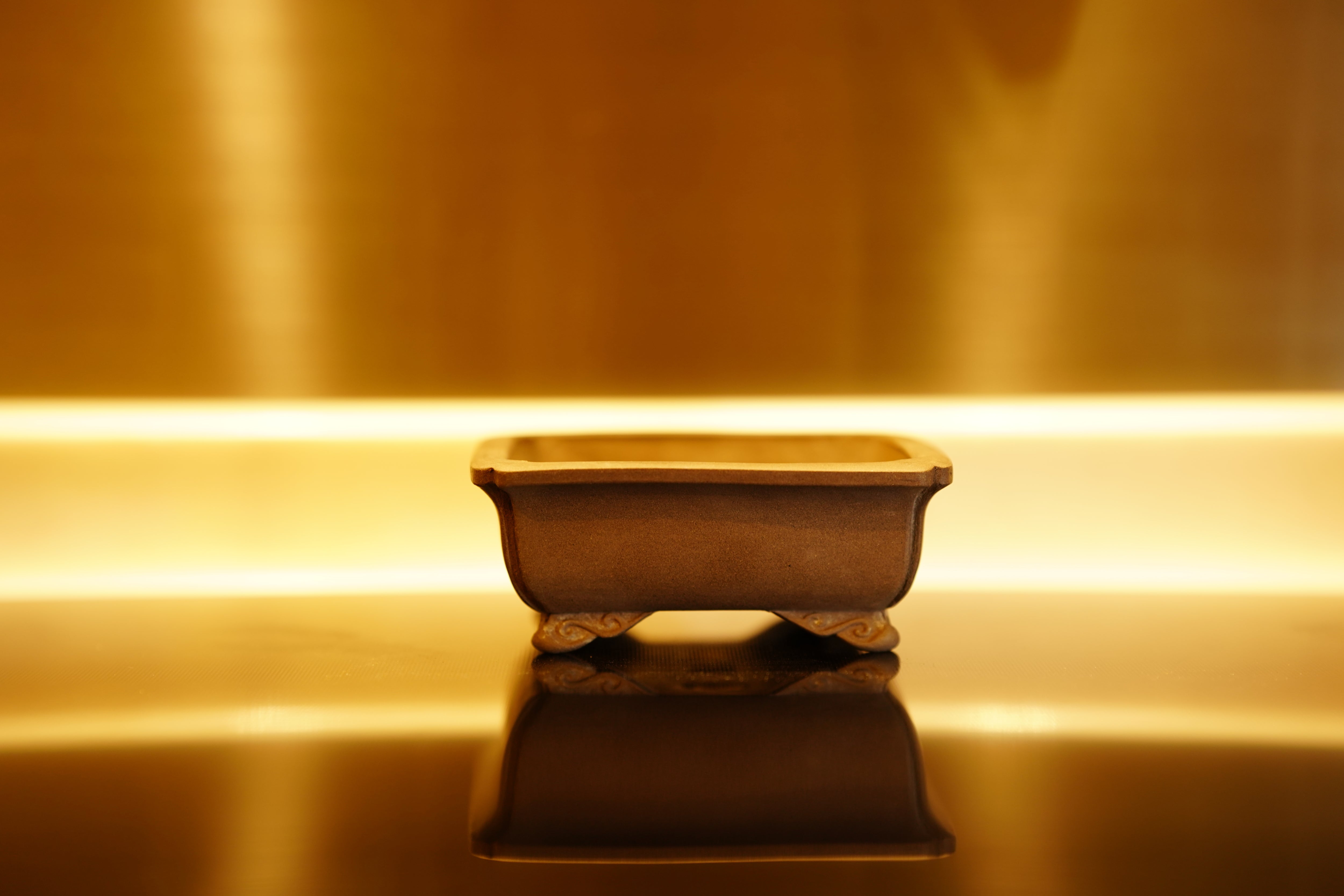 【香港現貨 – 日本盆缽】神谷流苑 - 紫泥外緣隅入雲足長方缽 (16*12.7*4.8)