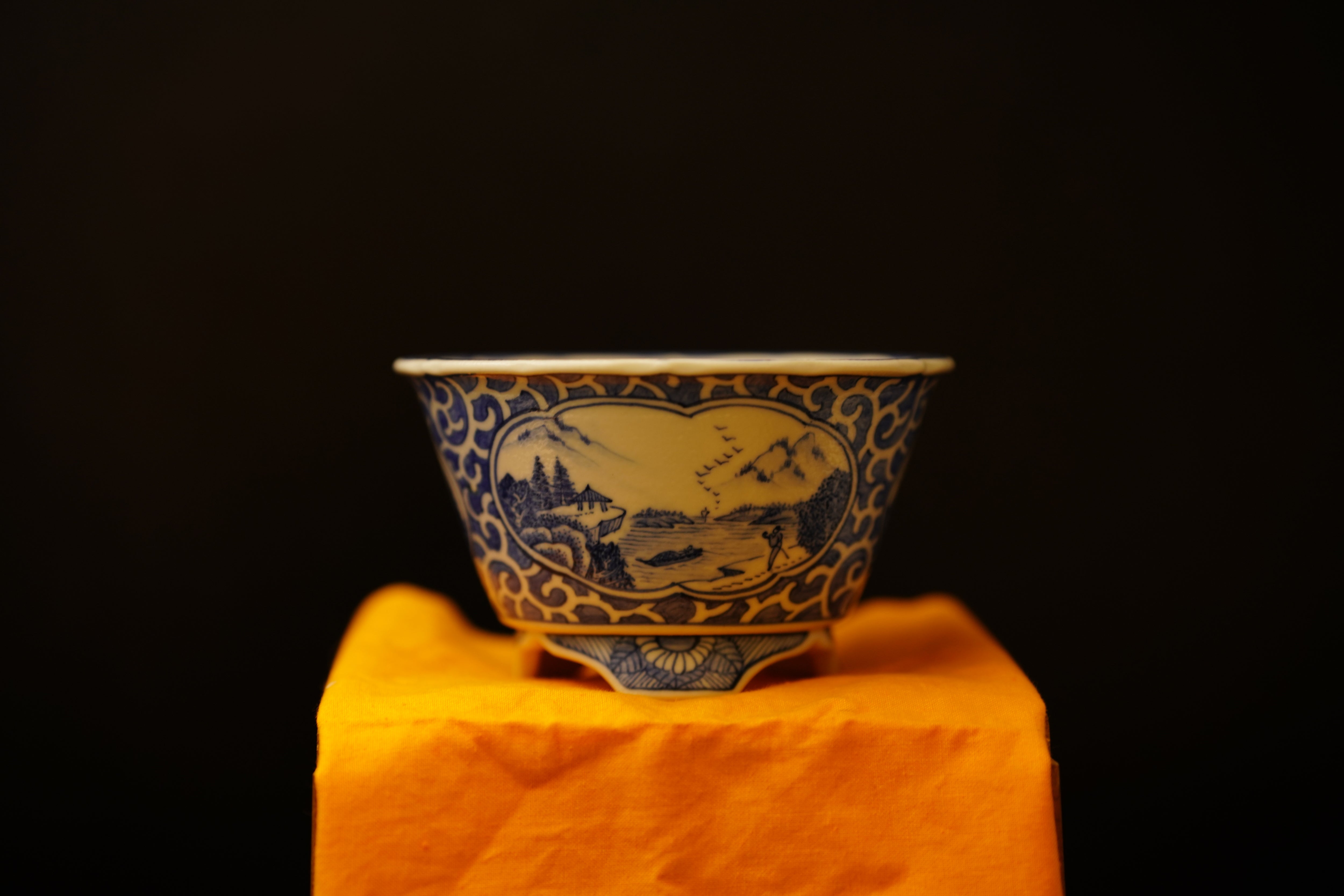 【已售供欣賞 - 日本盆缽（附上影片） 】伊藤月香盆 - 染付山水繪缽